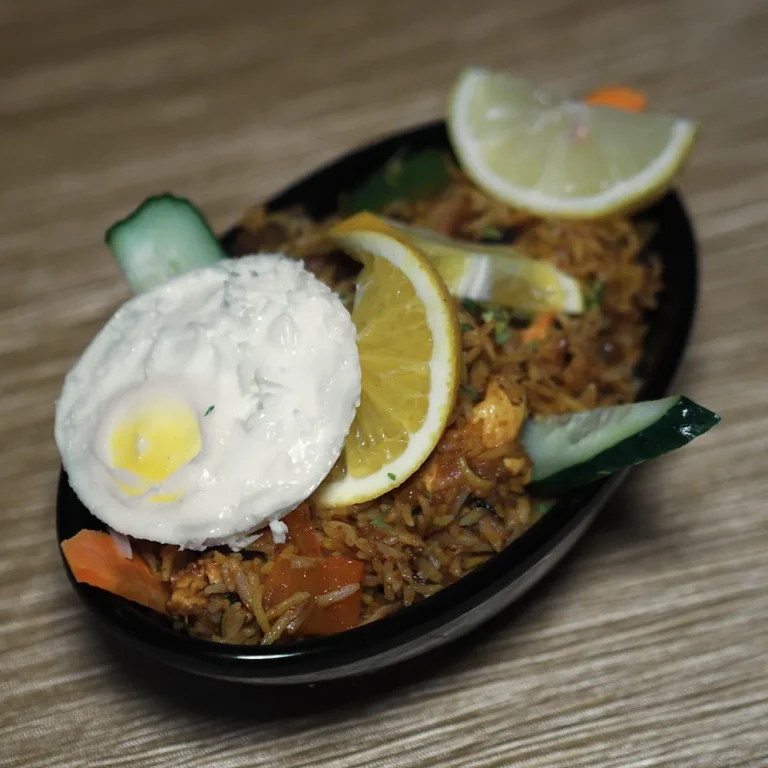 Everest special Biryani en The Everest, restaurante indio y nepalí en Dénia